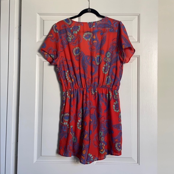 Romper - Picture 2 of 3